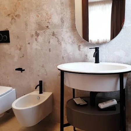 Destasu' Bed And Wellness 카스텔 델 몬테