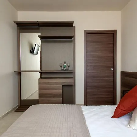 Destasu' Bed And Wellness 게스트하우스 카스텔 델 몬테