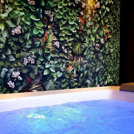 Destasu' Bed And Wellness 4* 카스텔 델 몬테